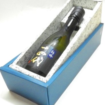 【ギフト包装無料】 十四代　特吟生貯蔵　300ml（化粧箱入）【2026年】
