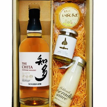 ★ 送料無料 ★ サントリーウィスキー 知多 700ml + おつまみ3点セット【 ウイスキー・おつまみセット 】【 要冷蔵 】【 5358 】【 ハロウィン 贈り物 ギフト プレゼント 誕生日 結婚のお祝い 】