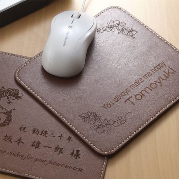 退職 異動 名入れ PC 男性 女性 彼氏 彼女 上司 プレゼント ホワイトデー ギフト　レザー マウスパッド スクウェアタイプ