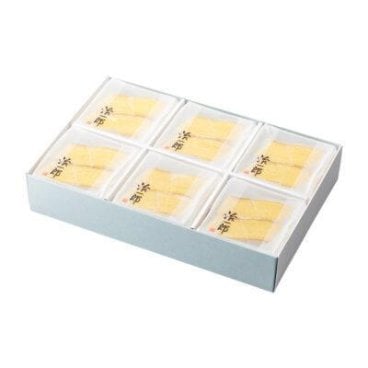 【治一郎 バウムクーヘン カット 18個入】 商品 バームクーヘン ギフト セット 個包装  絶品 お取り寄せスイーツ 取寄せ 洋菓子 焼菓子 焼き菓子 手土産 内祝い プレゼント 熨斗対応 お供え ご挨拶 予約 お祝い 贈り物 贈答  お歳暮 御歳暮 敬老の日