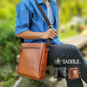 SADDLE 牛革 ショルダーバッグ[メンズ ショルダー バッグ 斜め掛けバッグ 斜め掛け 鞄 斜めがけバッグ 男性 レザー 革 B5 コンパクト サイズ 荷物 大容量 通勤 普段使い 20代 30代 40代 50代]