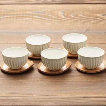 湯呑み 茶托 5客セット 粉引グレー  菊型 煎茶碗 箱入り おしゃれ 日本製 和食器セット ゆのみ 湯飲み 美濃焼 陶器 コースター 茶器 お茶 湯呑みセット ギフトセット