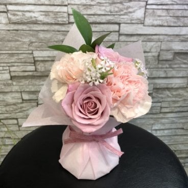 022 ちょっとしたプレゼントに★【花瓶付きブーケ／ミニ】お花 花 生花 花束 ブーケ フラワーアレンジメント ミニブーケ お祝い 誕生日 結婚祝い 出産祝い ホワイトデー バレンタイン 父の日 母の日 敬老の日 記念日 結婚記念日 送別 退職 入学 卒業 開店祝い 周年祝い プレゼント ギフト 贈り物