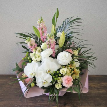 【アレンジメント】開店おめでとうございます！【大切な方へ】恋人 上司 両親 お祝い プロポーズ 結婚祝い 開店祝い 開業祝い 発表会 送別会 引越し祝い 新築祝い 結婚記念日 誕生日 退職祝い ギフト プレゼント 豪華 母の日