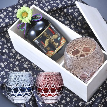 敬老の日 退職 名入れ SXX 酒セット 切子 芋焼酎 黒霧島 720ml & 丸型ロックグラス ブリリアントカット風 紐リボン・コサージュ付 木箱入り / プレゼント ギフト 退職 記念 誕生日 還暦 古希 喜寿 傘寿 米寿 緑寿 早寿 長寿 祝い 赤 紺 紫 選べるカラー