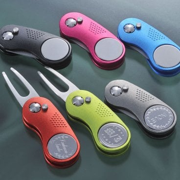敬老の日 名入れ MXX ゴルフ用品 マーカー付きカラフルグリーンフォーク 単品 / プレゼント ギフト 記念 敬老の日 祝い ゴルフ グッズ 2WAY
