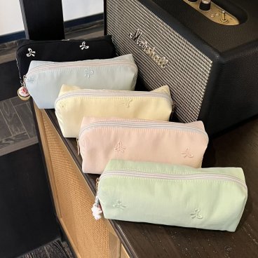 ペンケース かわいい 高校生 大学生 小学生 韓国 可愛い かわいい ペンポーチ 筆記用具 筆箱 筆入れ おしゃれ 大容量 文房具 可愛い インス映え