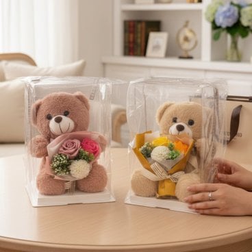 ソープフラワー 花束抱っこベア シャボンフラワー ギフト くま 熊 クマ テディベア 風 ぬいぐるみ 花束 花 石鹸 バラ 薔薇 誕生日 出産祝い 結婚祝い 退職祝い 引っ越し祝い 送別会 母の日 お礼 プレゼント ピンク イエロー クリアボックス入り メッセージカード付き