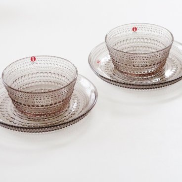 イッタラiittala カステヘルミ ボウル・プレート　ペア（リネン）【御結婚御祝・内祝・新築御祝・還暦御祝・御礼・寿・ギフト包装可能】