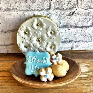 可愛い アイシングクッキー ギフト プレゼント プチギフト 贈り物 お礼 焼き菓子 焼き菓子ギフト 缶入りクッキー 誕生日プレゼント お花缶 素敵なプレゼント