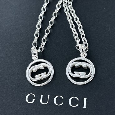 GUCCI グッチ ペアネックレス ドッピア G 結婚記念日 プレゼント ペア 夫婦 両親 友達カップル お揃い カップル ネックレス ペンダント 誕生日 ペアアクセサリー ペアジュエリー ペアギフト 贈り物 成人 卒業 入学