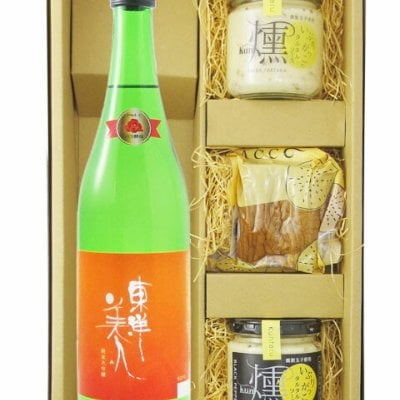 ★ 送料無料 ★ 東洋美人 ( とうようびじん )  純米大吟醸 プリンセス・ミチコ 720ml + いぶりがっこ3点セット【 8060 】【 要冷蔵 】【 日本酒・おつまみセット 】【 ハロウィン 贈り物 ギフト プレゼント 誕生日 結婚のお祝い 】