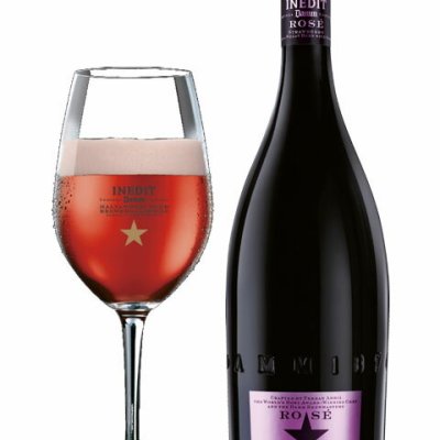 イネディット ロゼ 750ml びん入り スペイン 【 8511 】【 発泡酒 】【 ハロウィン 贈り物 ギフト プレゼント 誕生日 結婚のお祝い 】