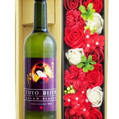 ★ 送料無料 ★ 東洋美人 ASIAN BEAUTY 純米大吟醸 750ml ＋ シャボンフラワーセット【 8073 】【 日本酒・シャボンフラワーのセット 】【 ハロウィン 贈り物 ギフト プレゼント 誕生日 結婚のお祝い 】