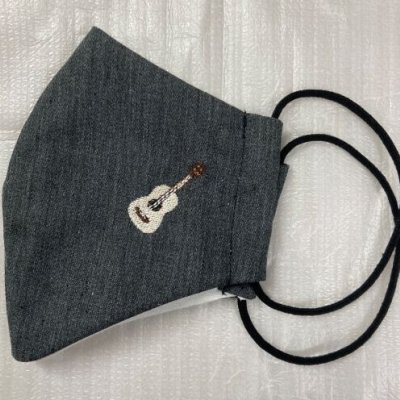 名入れ刺しゅうマスク (楽器リーズ) 名入れ マスク マスクケース 刺しゅう 刺繍  趣味 キャンプ お酒 楽器 DIY スポーツ 誕生日 父の日 母の日 敬老の日 バレンタイン 吹奏楽 オーケストラ 音楽会 ライブ コンサート 文化祭 部活 記念品 卒業 卒業記念品 卒団 抗菌 日本製