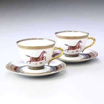 エルメス 食器 HERMES シュバルドリアン 東洋の馬 ORIENTAL HORSE ティーカップ&ソーサー ペア ペアティーカップ No.3 230ml 9883P2 洋食器 9883P2 【スペシャルラッピング1100円(別売り)】 送別会 誕生日 お中元 還暦祝い 結婚祝い 結婚式 高級 父の日 母の日 即日発送 成人祝い ホワイトデー