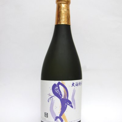 くじら綾紫 黒麹 新焼酎 25° 720ml 鹿児島県 大海酒造 【 芋焼酎 】【 863 】【 ハロウィン 贈り物 ギフト プレゼント 誕生日 結婚のお祝い 】