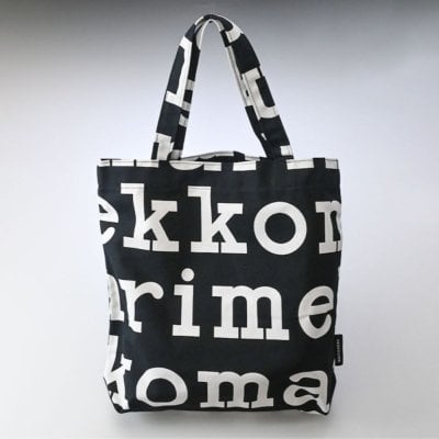 マリメッコ marimekko バッグ トートバッグ Notko Logo ノトゥコ ロゴ ブラック×オフホワイト 047312 911 北欧雑貨 北欧デザイン 送別会 誕生日 結婚祝い 結婚式 彼女 娘 妻 女性 ギフト 高級 父の日 母の日 ホワイトデー