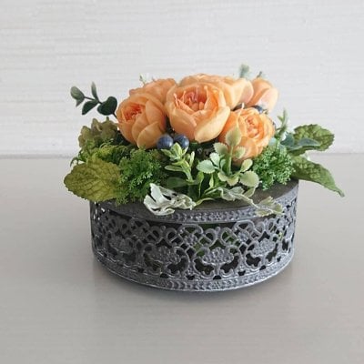 オレンジローズでシックに アーティフィシャルフラワー ウェディング 海外挙式 花冠 ブーケ 誕生日 発表会 キッズ 髪飾り ヘッドドレス ブライダル 結婚式 プレゼント 贈り物 サイズ:縦13cm×横17cm×高さ13cm Lulu's ルルズ