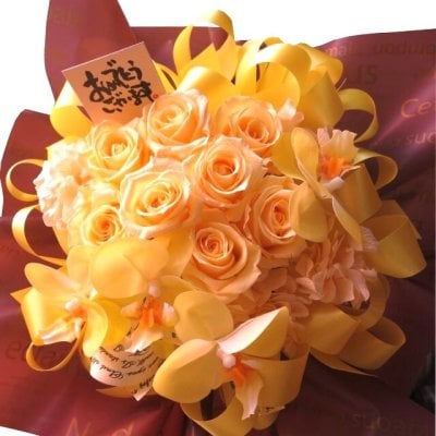 敬老の日 プレゼント 花 黄色バラ 花束風 枯れない プリザーブドフラワー入り ケース付き 黄色バラいっぱい プリザーブドフラワー入り アートフラワー 胡蝶蘭 米寿お祝い 傘寿お祝い