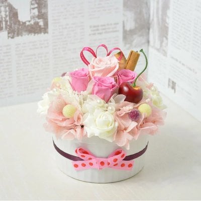 【本州送料無料】12時までのご注文で即日発送（土・日・祝は除く）本州送料無料 プリザーブドフラワーのフラワーケーキ♪CHERRY PINK BERRY カラー：ピンク ブリザードフラワー 誕生日祝い 結婚祝い ギフト 花 贈り物 プレゼント お祝い