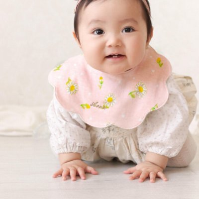 【 名入れ刺繍可能】生まれたてのか弱い肌を守る オーガニックコットン スタイ マーガレット柄　ニューボーン  出産準備 撮影アイテム