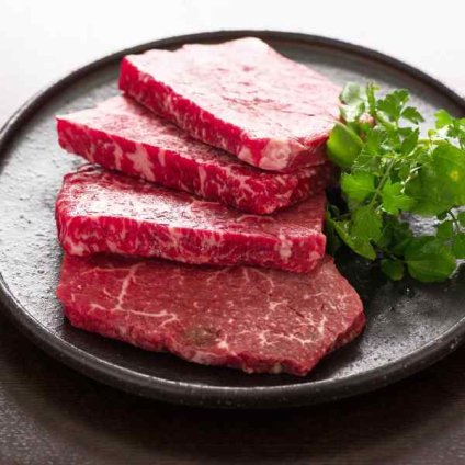 信州アルプス牛 モモステーキ 360g 90g 4枚 長野県産 信州牛 国産 牛肉 赤身 ステーキ ギフト プレゼント 贈り物 御祝 御礼 内祝 贈答 お歳暮 お中元 敬老の日 父の日 母の日 お取り寄せ グルメ 高級 肉