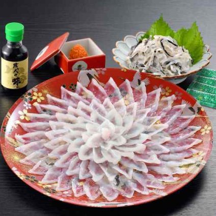 関とら本店 とらふく刺身セット とらふぐ刺身135g とらふぐ皮60g 菊盛り てっさ フグ 河豚 高級海鮮 下関 本場 国産 お取り寄せグルメ ギフト 贈答用 お歳暮 お中元 パーティー 冷凍 ポン酢付き