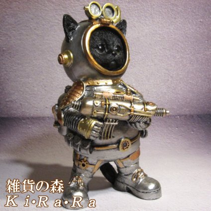猫　置物 リアル　スペースキャット　バトルスーツタイプ　黒猫　ねこ　動物オブジェ　ガーデン　オーナメント　店舗　カウンター　装飾　オブジェ　インテリア　玄関先　庭　猫好きさん人気ギフト　動物人気ギフト　クリスマスプレゼント　お誕生日祝い　母の日人気　父の日人気　敬老の日人気