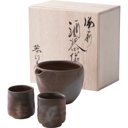 【直送】備前焼 山天窯 棧切り 酒器揃 [26-0202-134] S-69 酒器セット 注器 ぐい呑み 2個 陶器 和食器 日本製 片口 おちょこ 日本酒 徳利 夫婦 伝統工芸 ギフト プレゼント お祝い お返し