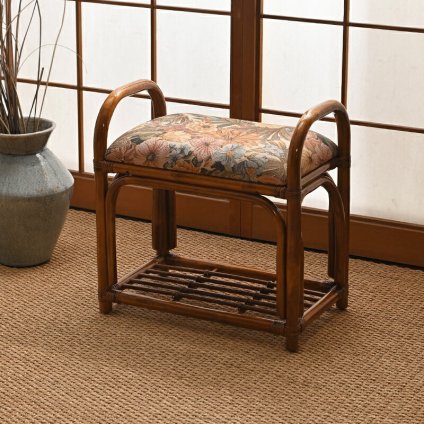 チェア 椅子 アジアン家具 ラタン つかまり立ちスツール 1脚 籐製 クッション 軽い 和風 和モダン 家具 和室 リビング 母 祖母 父 祖父 来客用 旅館 ホテル 温泉 温泉旅館 モダン シンプル 収納 玄関 新生活