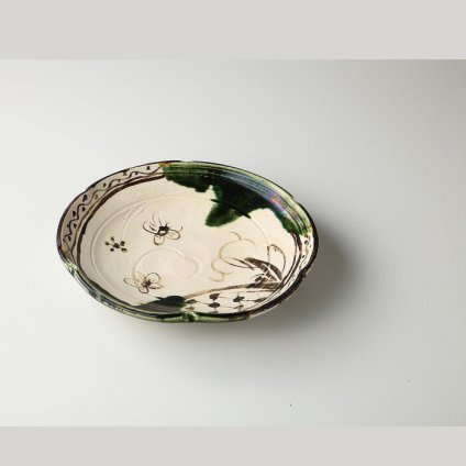 塩草窯　織部まどつる盛皿 陶器 瀬戸焼 やきものの里から、暮らしを贈ります。　ギフト 食器 セット テーブルウェア
