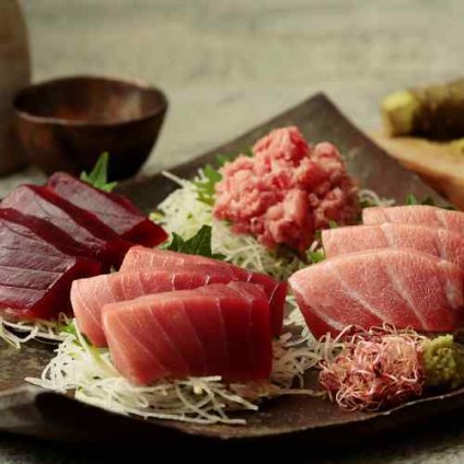 お歳暮 ギフト プレゼント 御歳暮 お中元 御中元 静岡 焼津 天然 南まぐろ 三昧 セット 大トロ 中トロ 赤身 たたき ねぎとろ 食べ比べ ミナミマグロ みなみまぐろ 鮪 マグロ 刺身 さしみ 海鮮丼 手巻き寿司 寿司
