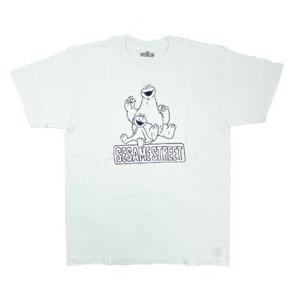 セサミストリート エルモ×クッキーモンスター ユニセックスTシャツ(S) フロッキー ホワイト アパレル