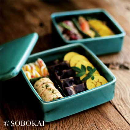 SOBOKAI ソボカイ トルコ青釉 角お重 2段[お正月 おせち お節 おもてなし 陶器 重箱 二段 蓋付き ふた付き お重 保存容器 副菜 常備菜 作り置き 保存 容器 食器 角型 食卓 和モダン おしゃれ 和食 おせち料理] 即納