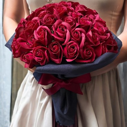 【ワインレッド】「サヴォンローズ」 花束 ブーケ バラの花束 薔薇の花束 花ギフト フラワーギフト フラワーボックス プロポーズ サプライズ ソープフラワー シャボンフラワー 石鹸フラワー 石鹸の花 石鹸のバラ 枯れない花 インテリア 母の日 父の日 敬老の日 クリスマス バレンタイン ホワイトデー 誕生日 入学 卒業 就職 結婚祝い 結婚記念日 退職祝い 記念日 