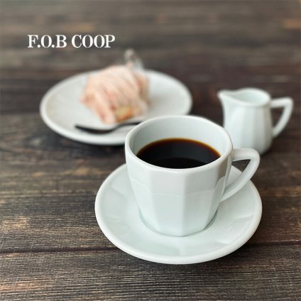 F.O.B COOPカフェ コーヒーカップ＆ソーサー[有田焼 カップ＆ソーサー コーヒーカップ 陶器 白 ホワイト おしゃれ レトロ 食器 カフェ カップソーサー ヨーロッパ フランス カフェ風 自分用 来客]