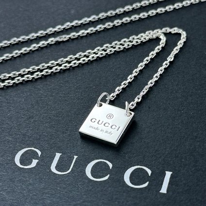 GUCCI グッチ ネックレス レディース 母の日 シルバー925 スクエア プレート チェーン ペンダント シンプル おしゃれ 結婚式 結婚記念日 プレゼント 妻 彼女 誕生日プレゼント 女性 母 ギフト チェーンネックレス ジュエリー 成人 卒業 入学