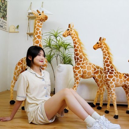 キリン ぬいぐるみ 大サイズ リアル風 動物ぬいぐるみ 長身デザイン ふわふわ 柔らかい 癒し系インテリア 子供部屋 飾り プレゼント ギフト 誕生日 お祝い