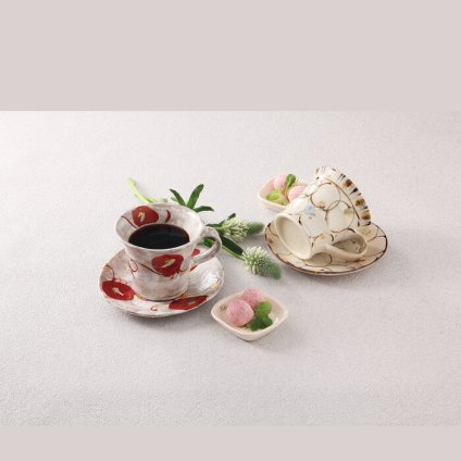 金彩赤椿　碗皿 陶器 美濃焼 やきものの里から、暮らしを贈ります。　ギフト 食器 セット テーブルウェア