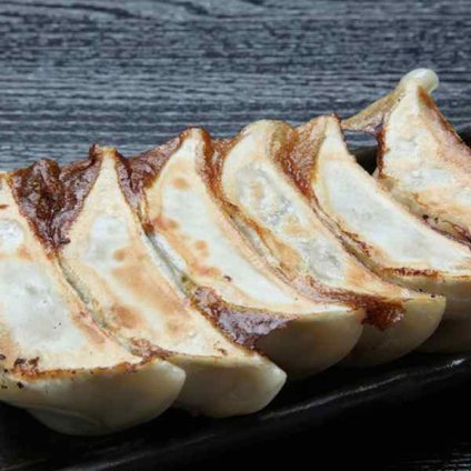 宇都宮餃子 さつき 餃子 ギョーザ 90個 セット さつき45 キムチ15 ゆず15 青しそ15 冷凍 栃木 お取り寄せ グルメ ギフト 贈り物 プレゼント 御中元 御歳暮 内祝い 惣菜 中華 点心 詰め合わせ 高級