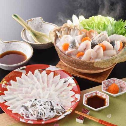 関とら本店 下関ふぐ ふぐ刺身 ふぐちりセット 真ふぐ霜降り刺身 22cm皿 45g とらふぐ皮 20g ふぐちり 200g シロサバフグ トラフグアラ てっさ てっちり ふぐ鍋セット フグ ふく ふぐ刺し フグ刺し 鍋セット 2人前