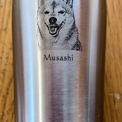 サーモス　THERMOS　ステンレスタンブラー JDI-400　父の日　ペット、孫の写真彫刻　400cc レーザー彫刻　  真空二重構造　オリジナル　名入れ彫刻無料　ペット彫刻　写真彫刻　手書き彫刻　似顔絵彫刻　画像彫刻　イラスト彫刻  凹状に彫りますので耐久性向上【誕生日・父の日・母の日・記念日】