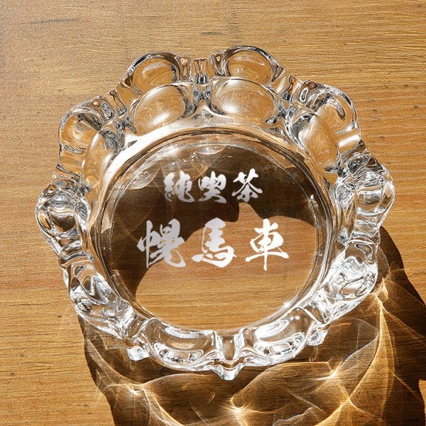 【新品】オシャレ！ スタンド 灰皿　丸型 (白)　名入れ(LOGO)無料 灰皿 名入れ ガラス 日本製 卓上 ネーム 刻印 煙草 メッセージ