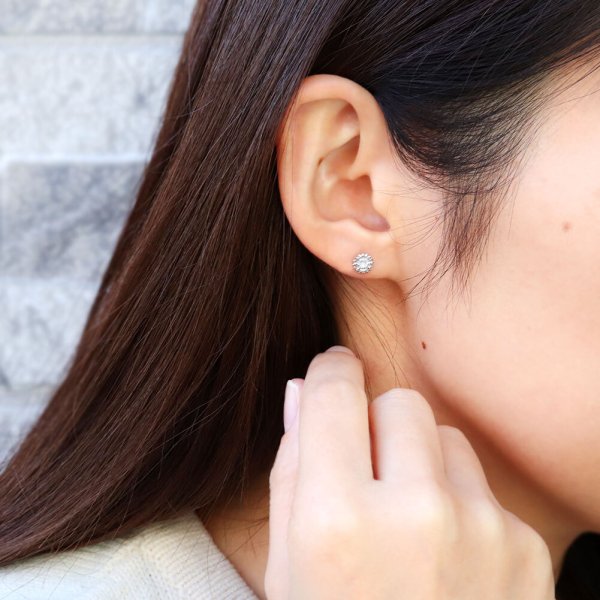 18金 ピアス レディース 18k ひまわり 花 両耳 2個セット 小さめ k18 