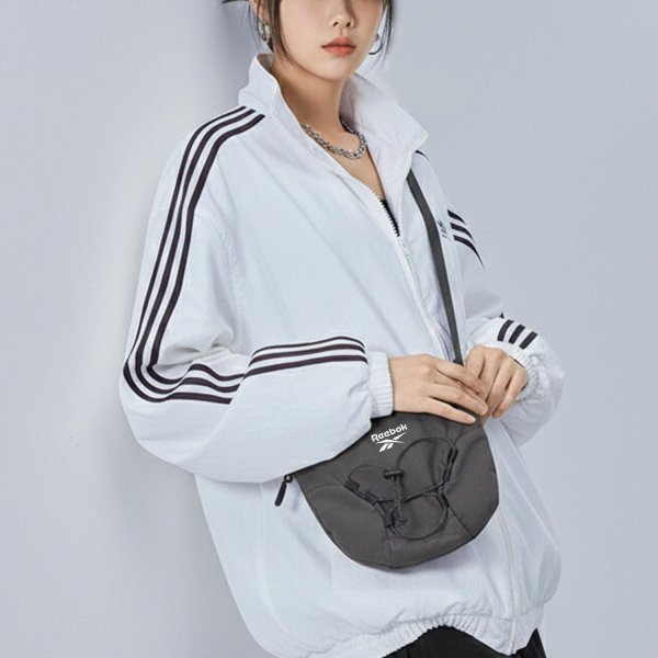 Reebok リーボック ナイロン ショルダーバッグ 軽量 軽い メンズ