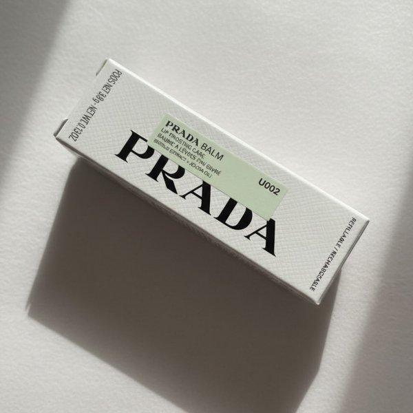 PRADA BEAUTY リップバーム】プラダ ビューティ リップ バーム フロ