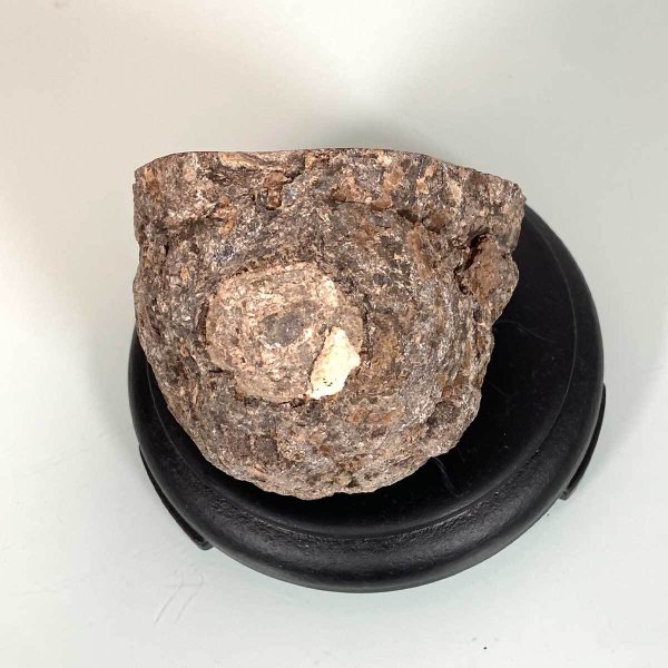 水晶ジオード 晶洞 台座付き｜淡色アメジスト含有 瑪瑙縁 天然原石