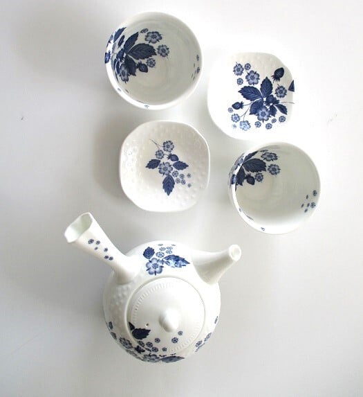 ウェッジウッドWEDGWOOD ストロベリーブルームインディゴ ジャパニーズ