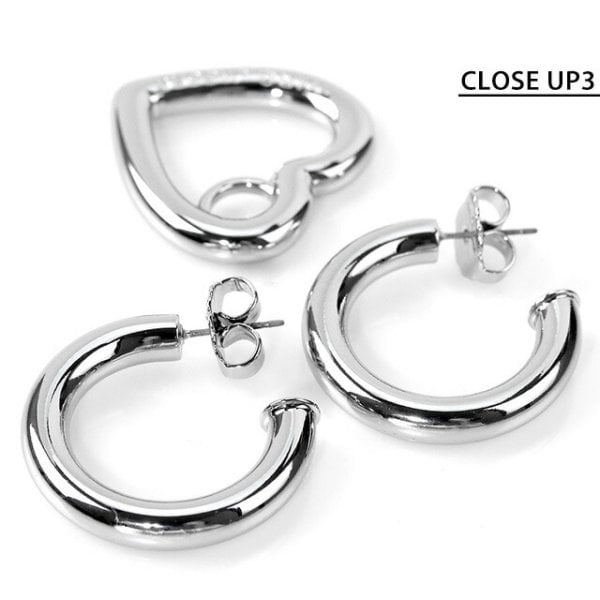 MARC JACOBS（マークジェイコブス）の「THE MONOGRAM HOOPS/ザ 